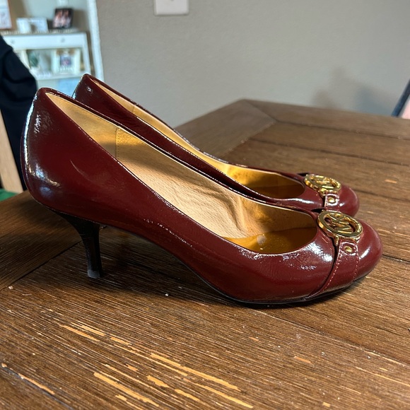 Michael Kors Alina Flex Pump size 7 - Picture 2 of 11